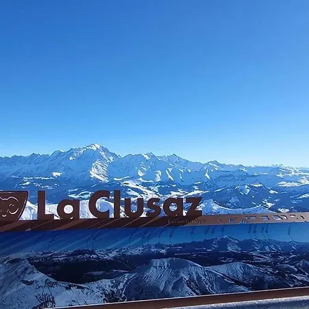 1830 Au Pied Du Mont Charvin Chalet