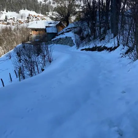 Chalet 1830 Au Pied Du Mont Charvin *