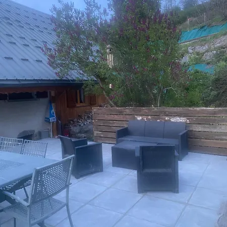 1830 Au Pied Du Mont Charvin Chalet La Savatte