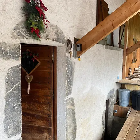 1830 Au Pied Du Mont Charvin Chalet La Savatte