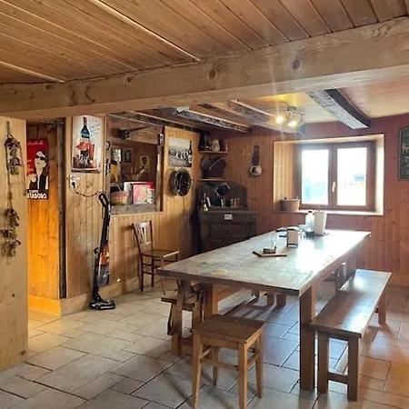Chalet 1830 Au Pied Du Mont Charvin La Savatte