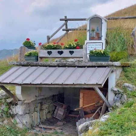 1830 Au Pied Du Mont Charvin Chalet La Savatte