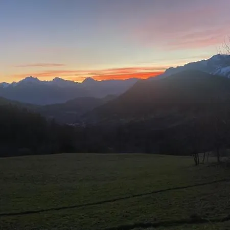 Chalet 1830 Au Pied Du Mont Charvin