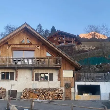1830 Au Pied Du Mont Charvin * La Savatte